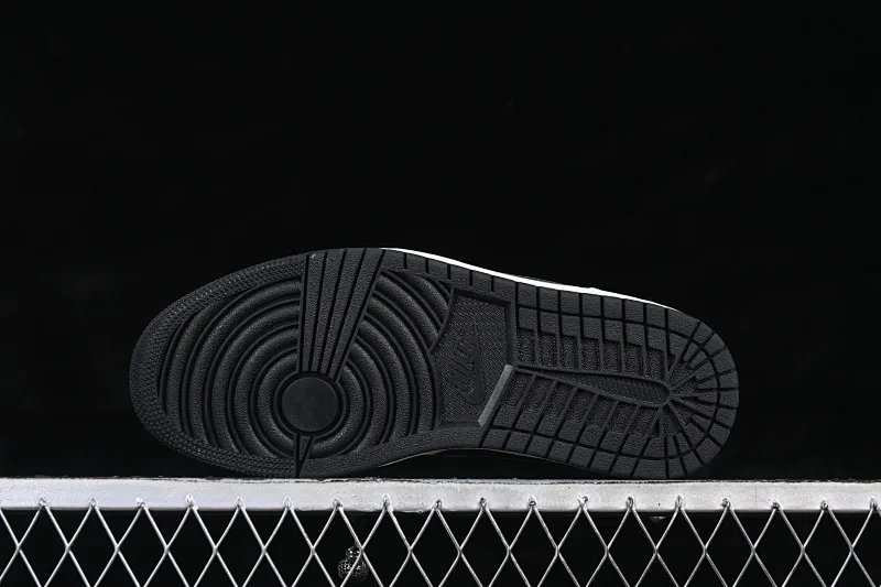 All Categories Air Jordan Jordan Series Basketball Shoes Air Jordan 1 Low Air Jordan 1 Low AJ1 Joe 1 Year of the Horse Limited Low-State Cultural Casual Shoes 553558-040